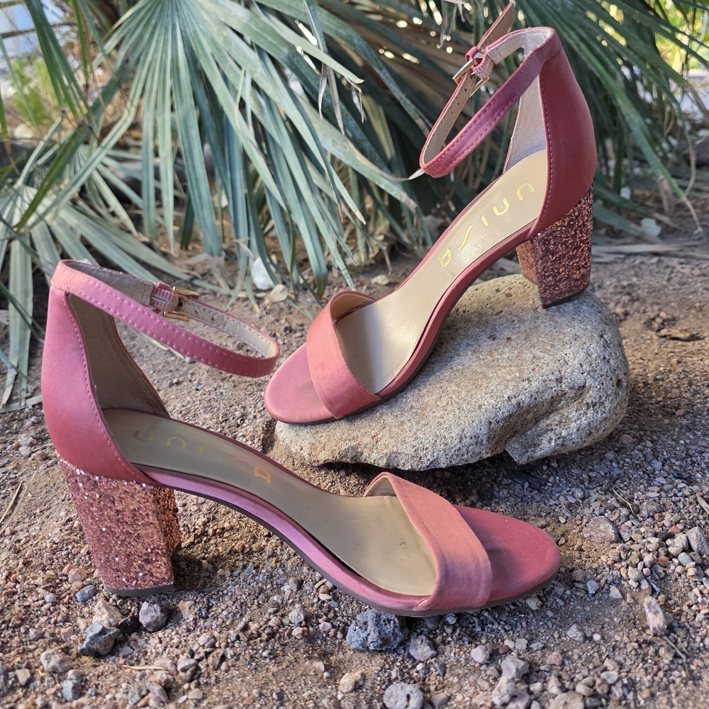 Unisa Pink Satin Glitter Heels Size 6.5 - Picture 1 of 9